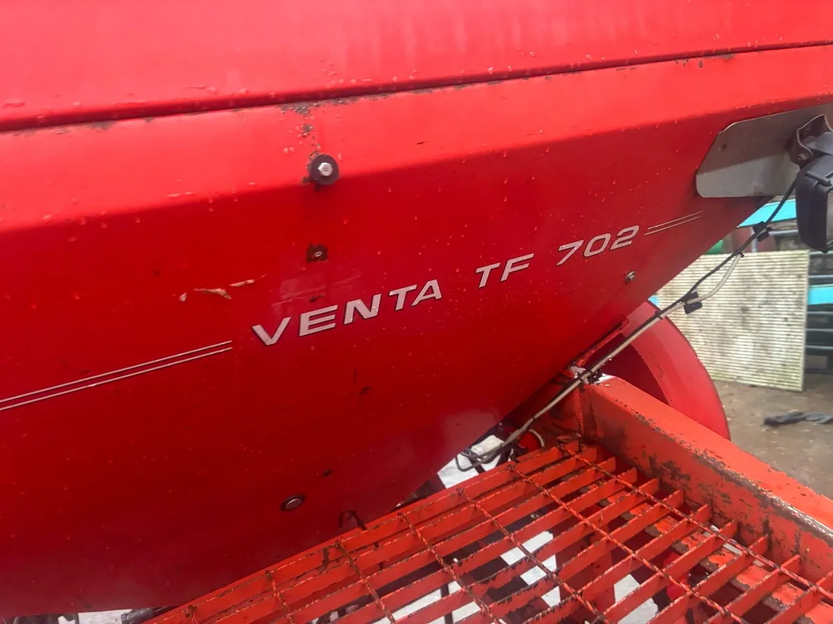 Kuhn front tank - Image 2