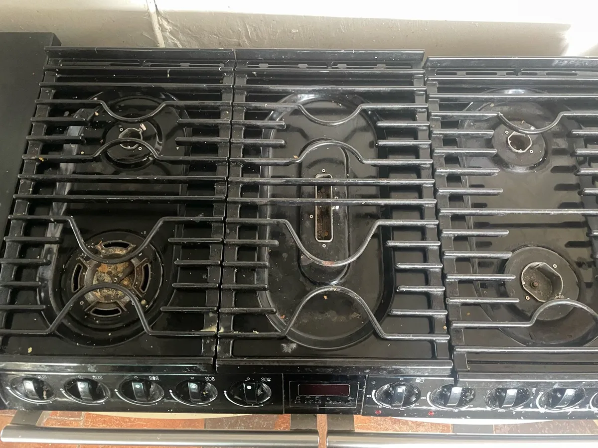 AGA dual fuel cooker - Image 3