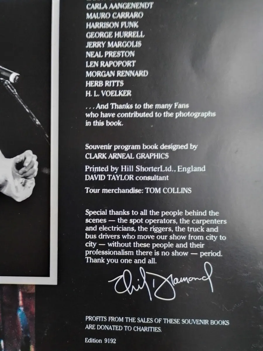 NEIL DIAMOND 1992 CROKE PARK SOUVENIR BOOK. - Image 2