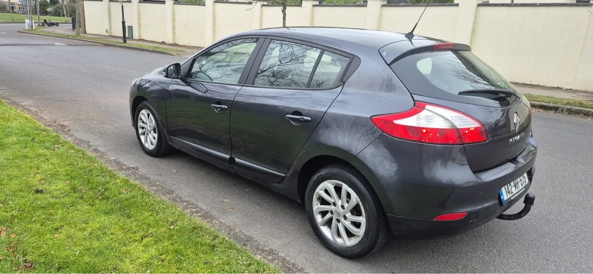 142 Renault Megane Dynamic NCT 11/26 - Image 4