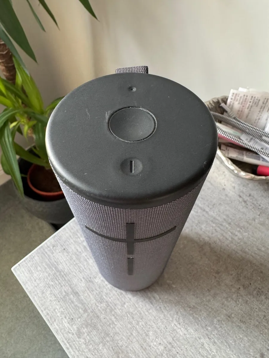 Ultimate Ears MEGABOOM Speaker - Image 2