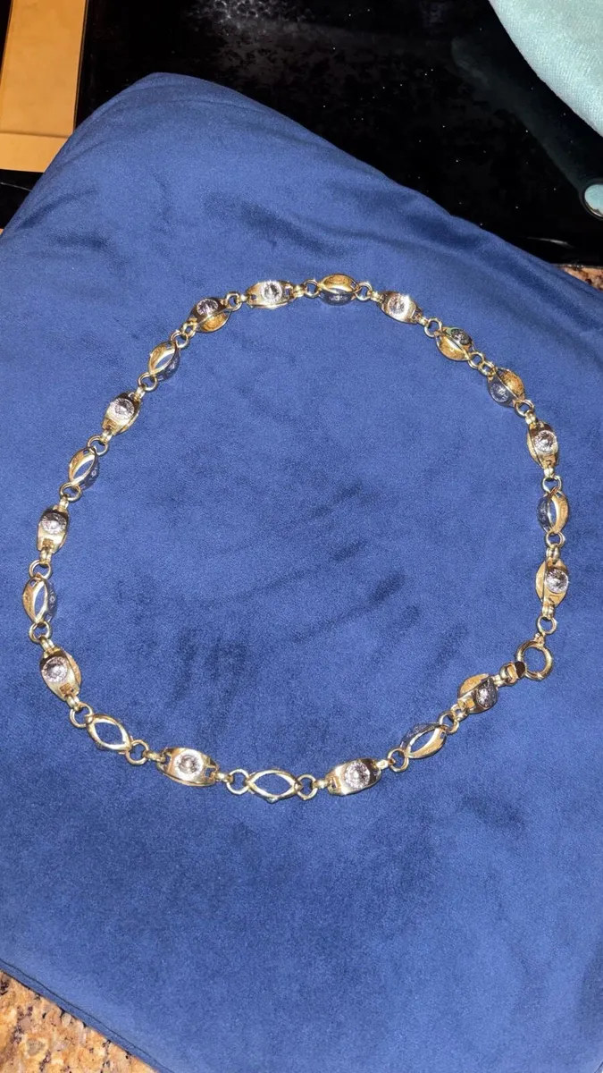 14ct Gold Versace Necklace - Image 3