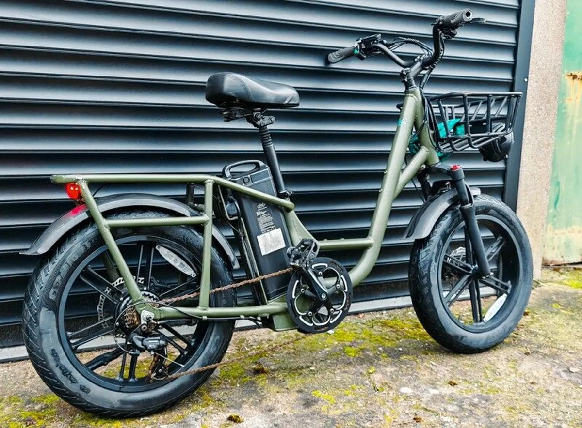 Fiido t1 pro. electric bike. - Image 4