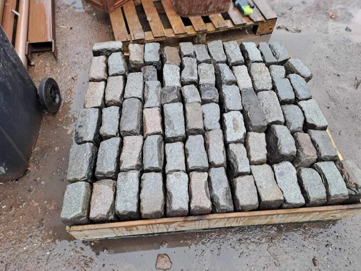 Reclaimed Edinburgh street cobbles - Image 2