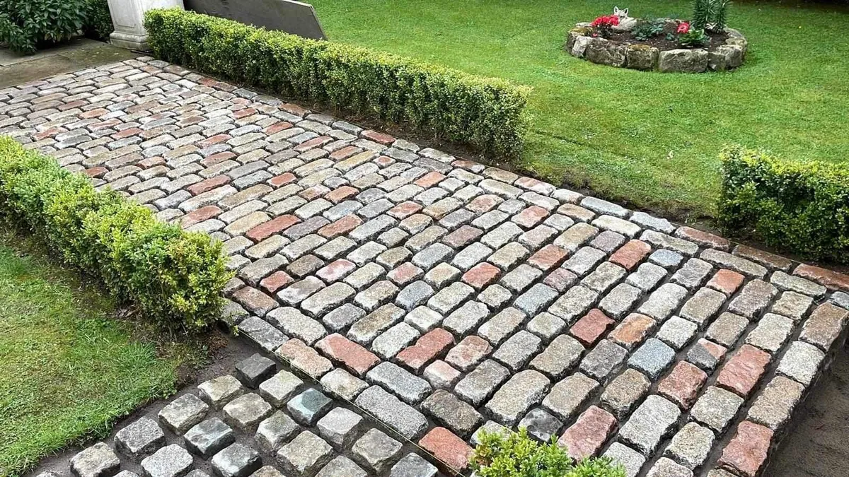 Reclaimed Edinburgh street cobbles - Image 4