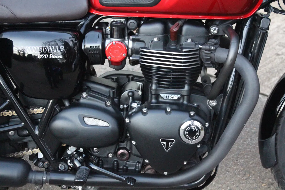 2016 Triumph T120 - Image 3