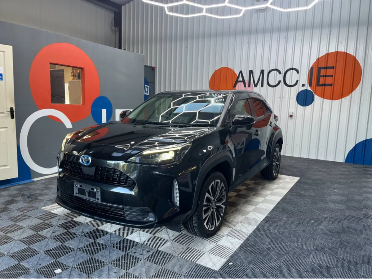 Toyota Yaris Cross €22950! 2021 YARIS CROSS 1.5 HY - Image 3