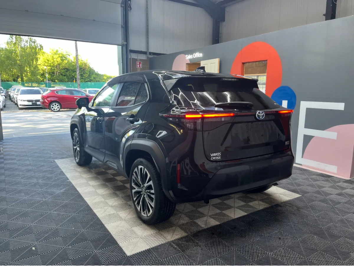 Toyota Yaris Cross €22950! 2021 YARIS CROSS 1.5 HY - Image 4