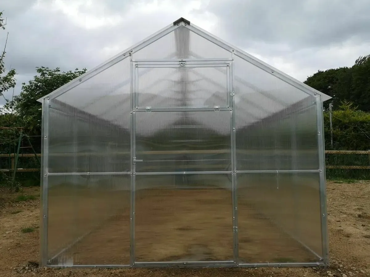 Titan House Polycarbonate Greenhouse - Image 2