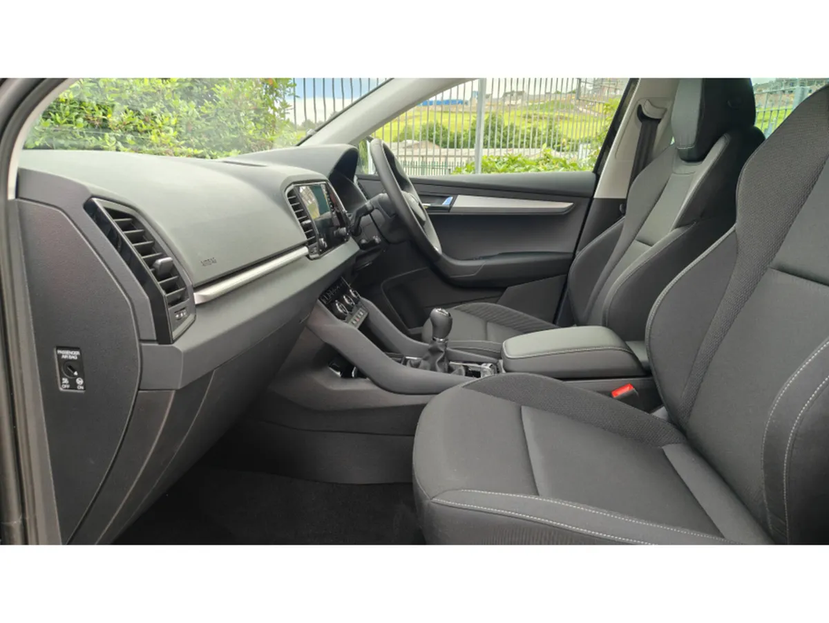 Skoda Karoq SELECTION 1.0TSI 115HP-DEMO MODEL AS N - Image 2