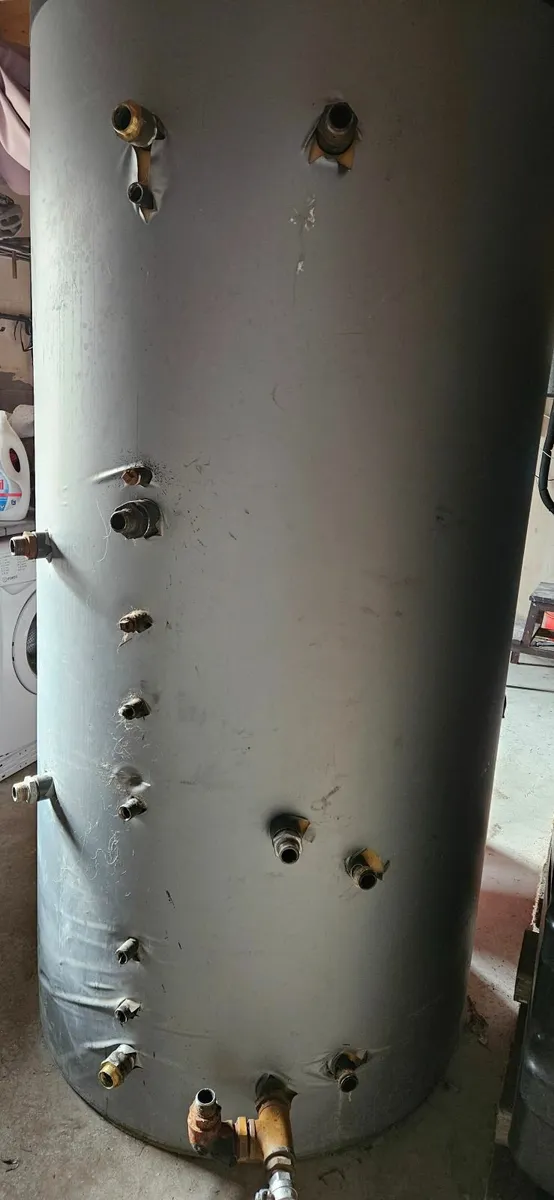 Hot water cylinder - Image 4