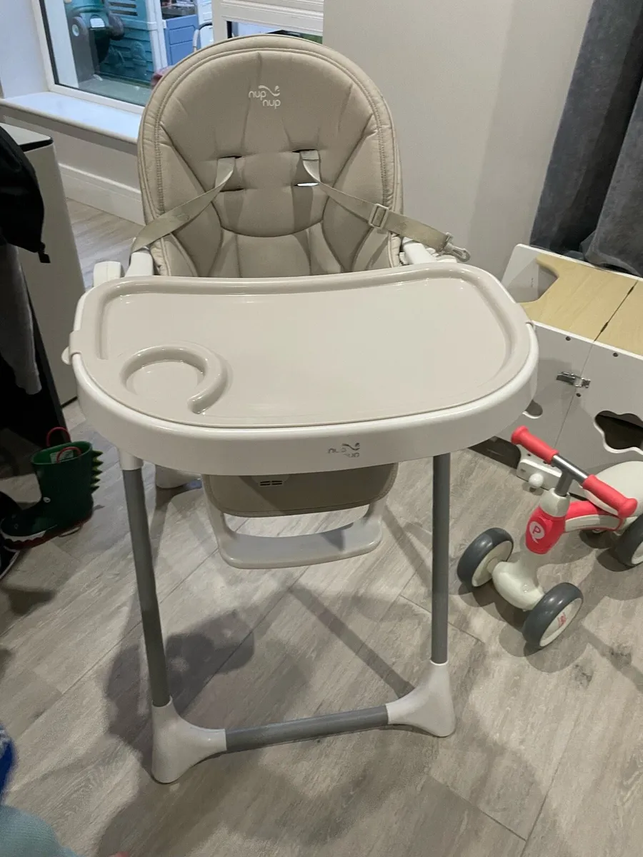 Baby highchair nup nup - Image 1