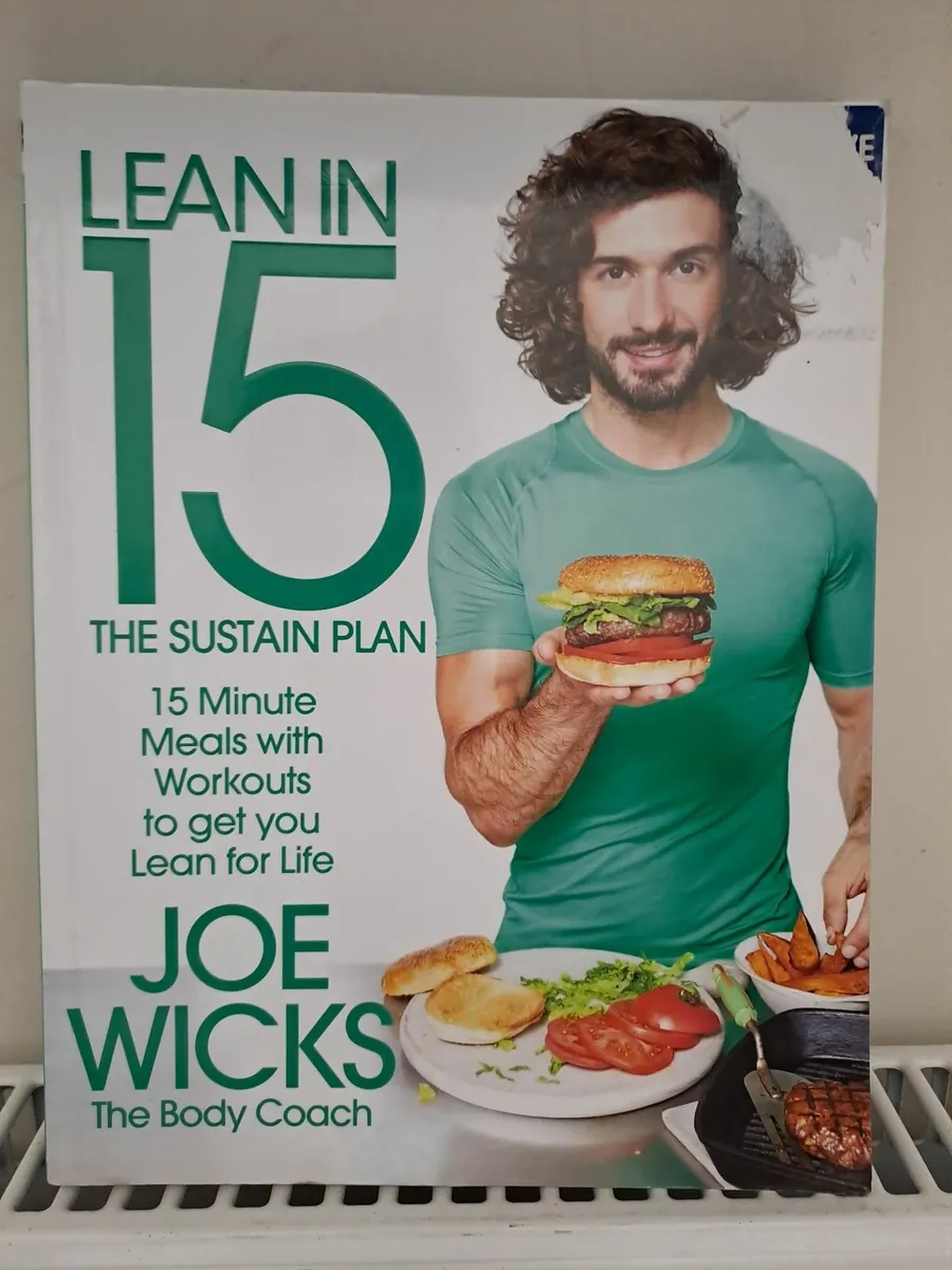 Selection of weight loss books - Image 2