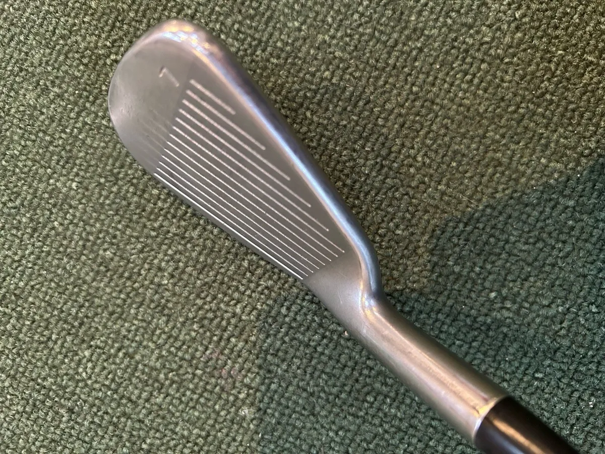Ping iE1 irons 4-PW - Image 3