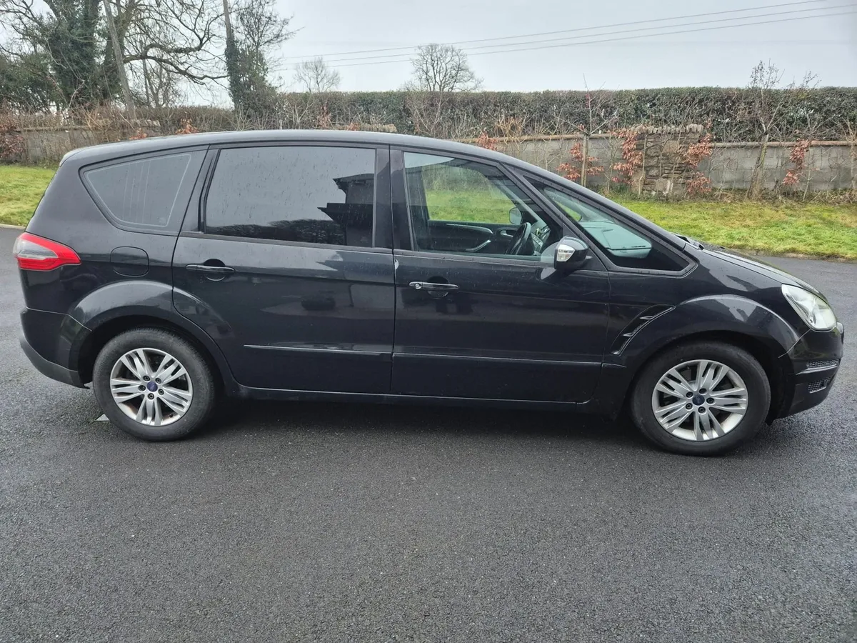 Ford S-Max 2014 - Image 2