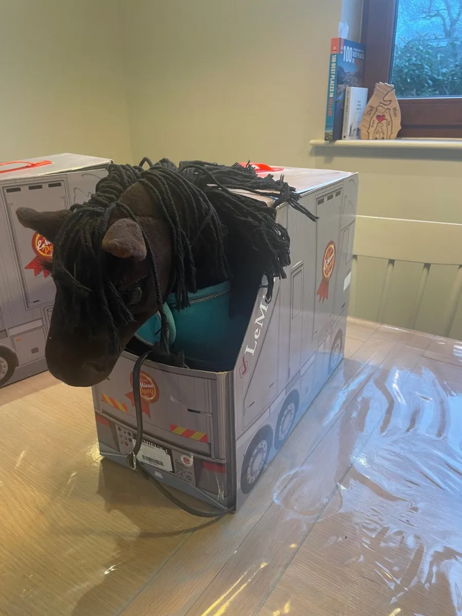 Mini leamuix toy pony Freya - Image 1