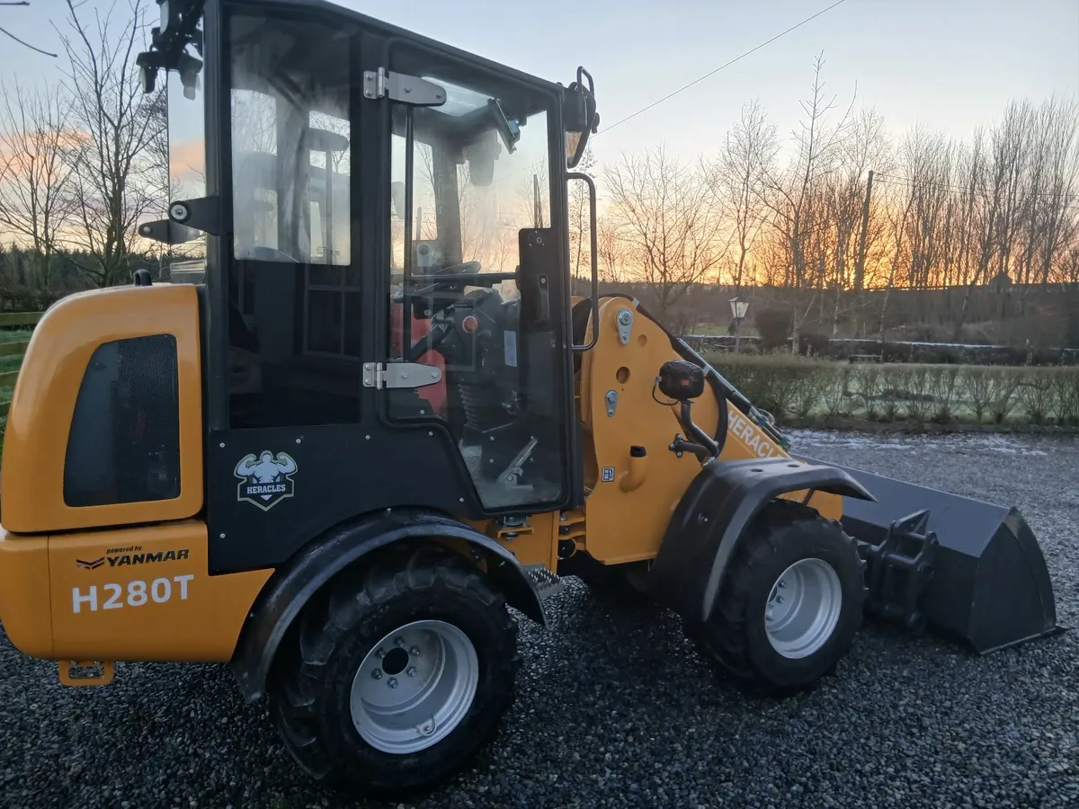 Heracles H280T telescopic loader - Image 2