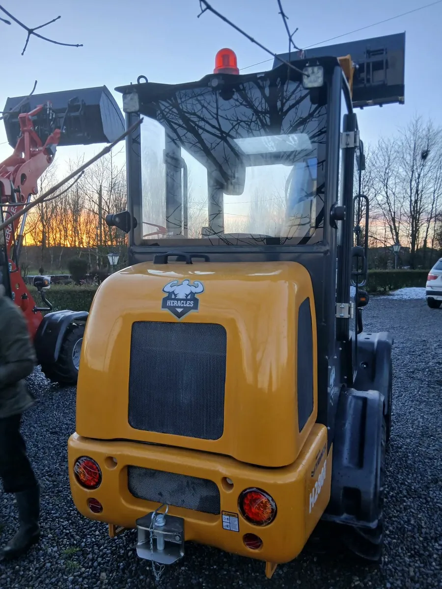 Heracles H280T telescopic loader - Image 4