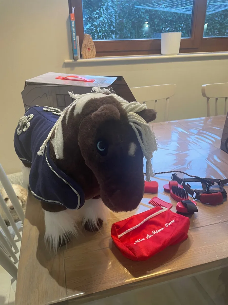 Mini Lemieux toy pony - Dazzle - Image 1