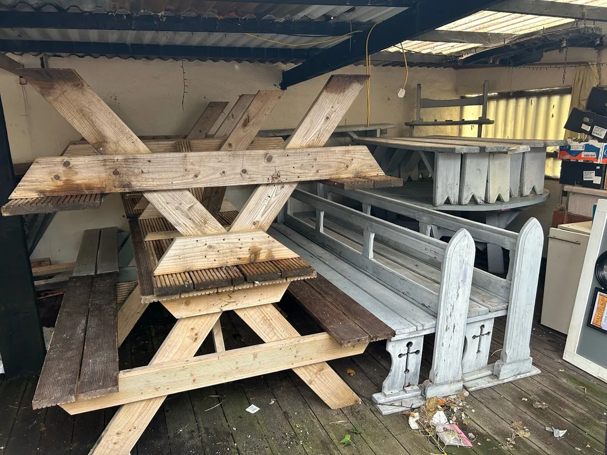 Beer garden furniture - Image 1