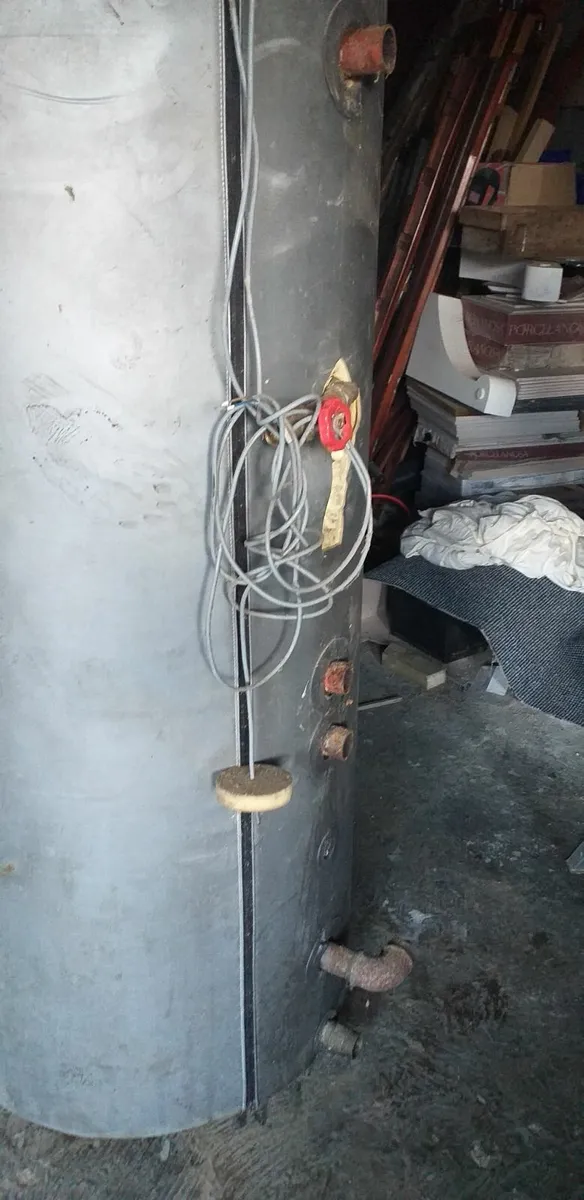 HOT WATER CYLINDER - Image 4