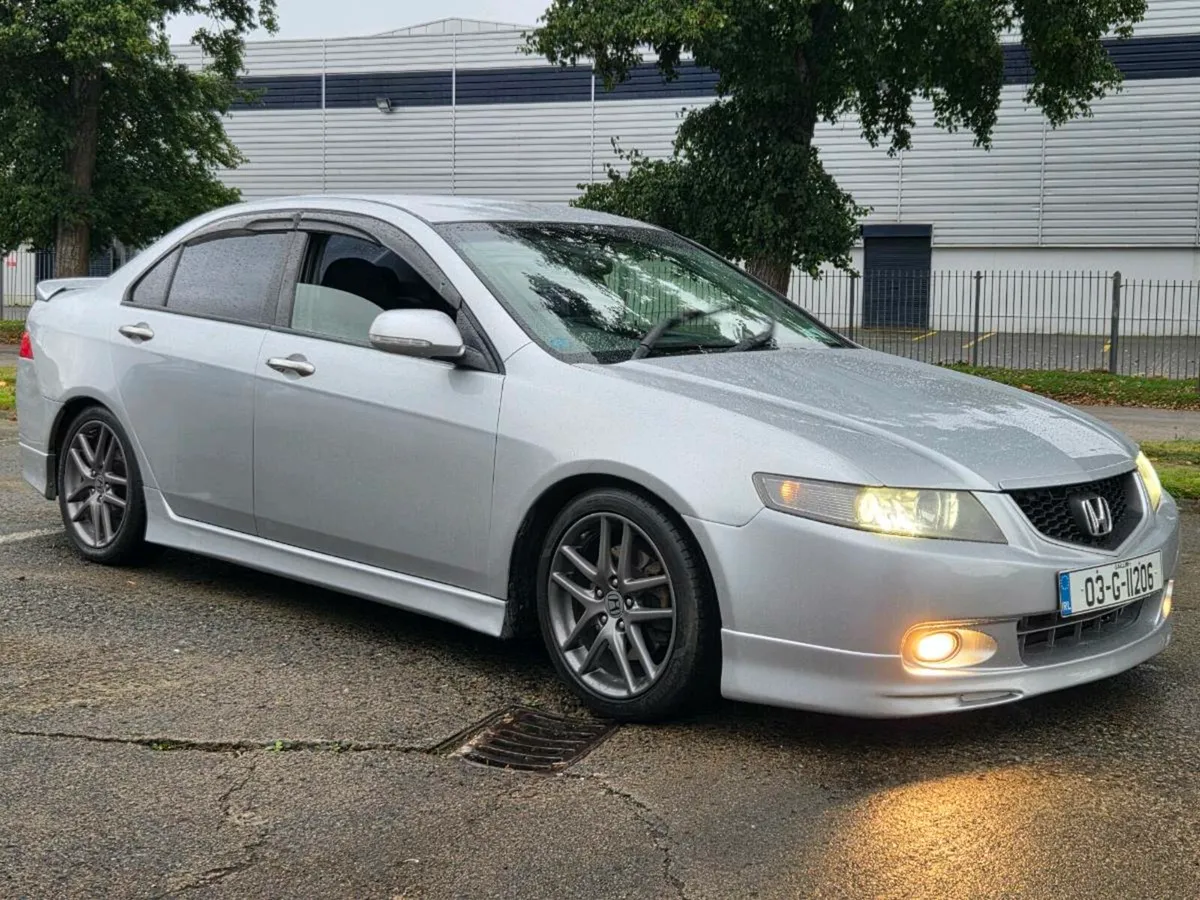 Honda Accord Euro R - Image 1