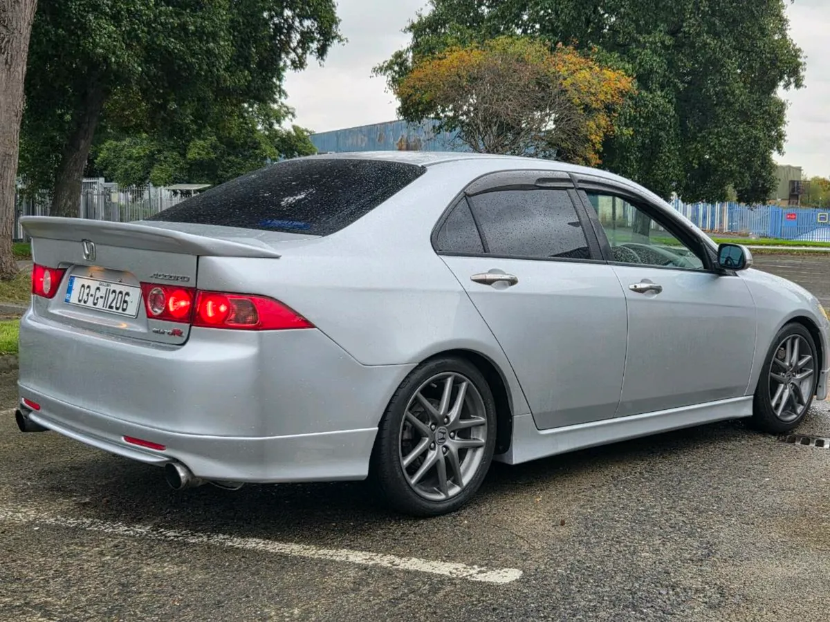 Honda Accord Euro R - Image 4