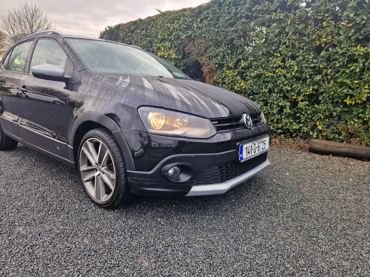 Volkswagen Polo Cross 1.2 2014 - Image 2