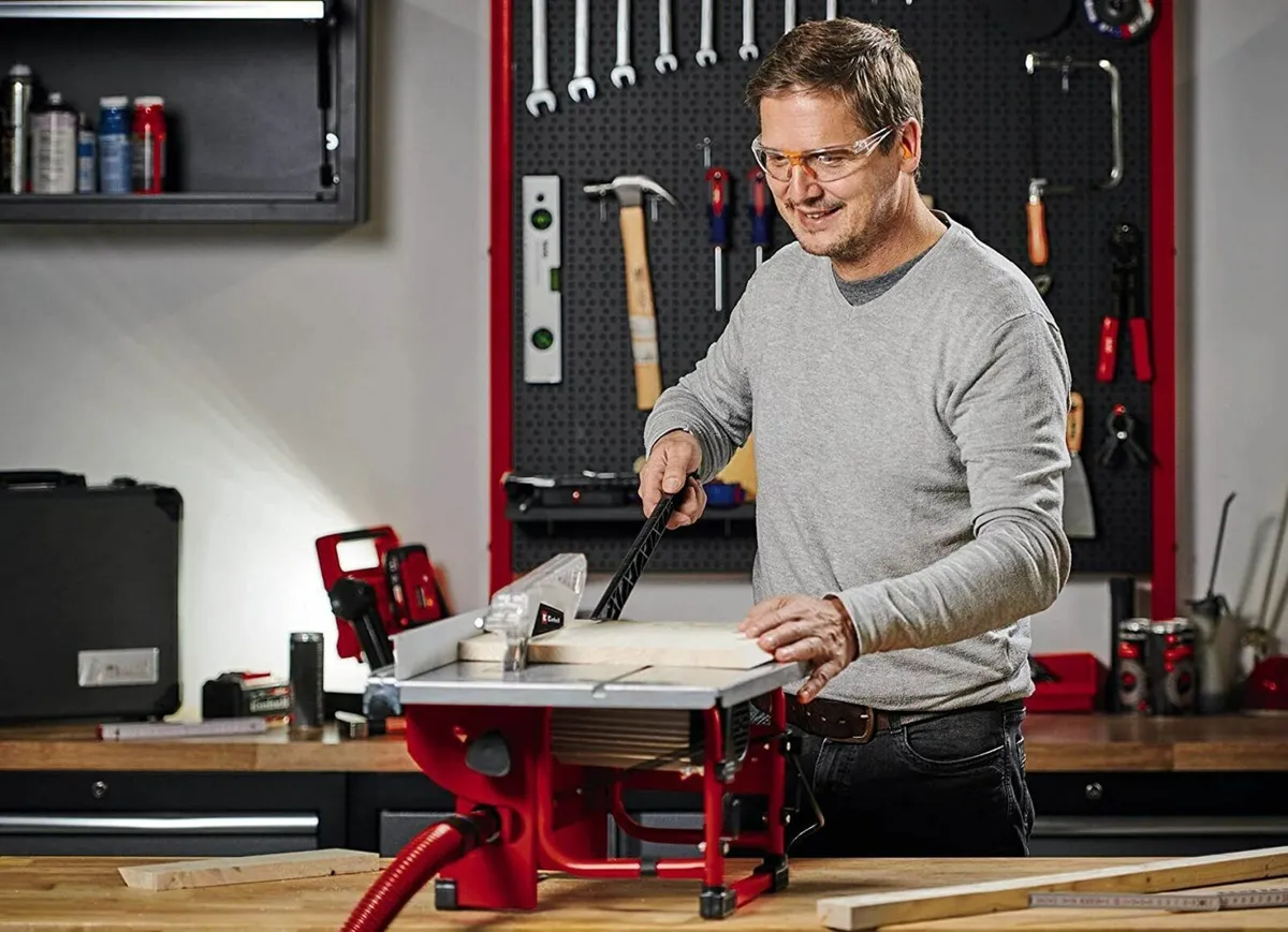 Powerful Bench Saw For Woodworking - Image 3