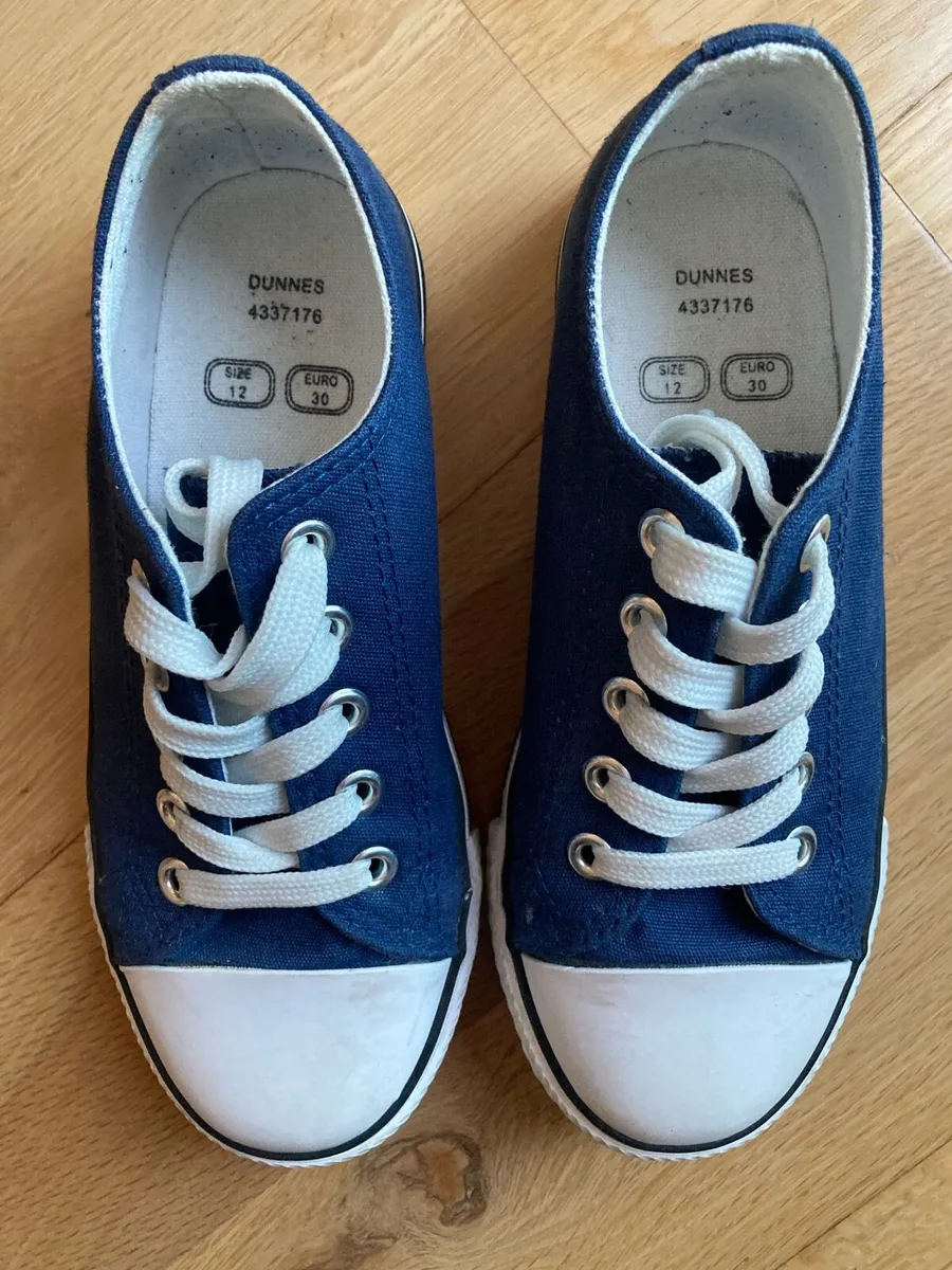 Trainers/ shoes 12uk - Image 2