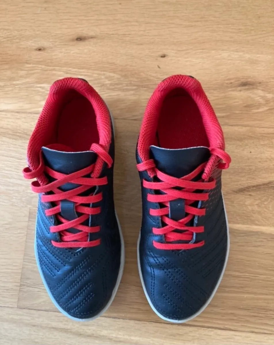 Football/ rugby shoes 11.5 - Image 3