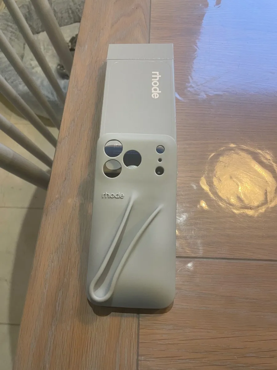 Brand new in box Rhode iPhone 17 pro  phone case - Image 3