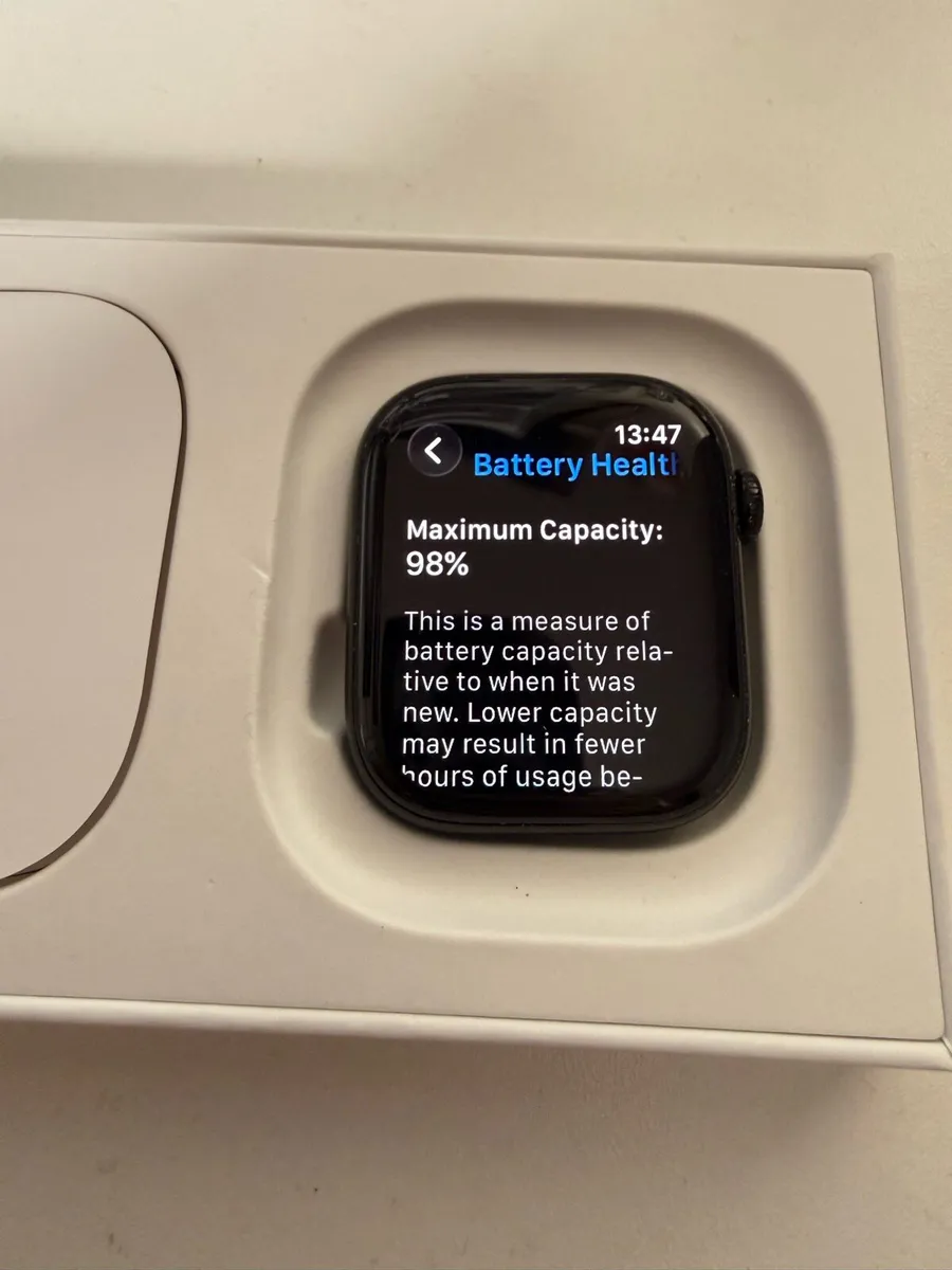 Apple Watch series 10 42mm + Cellular - Image 1