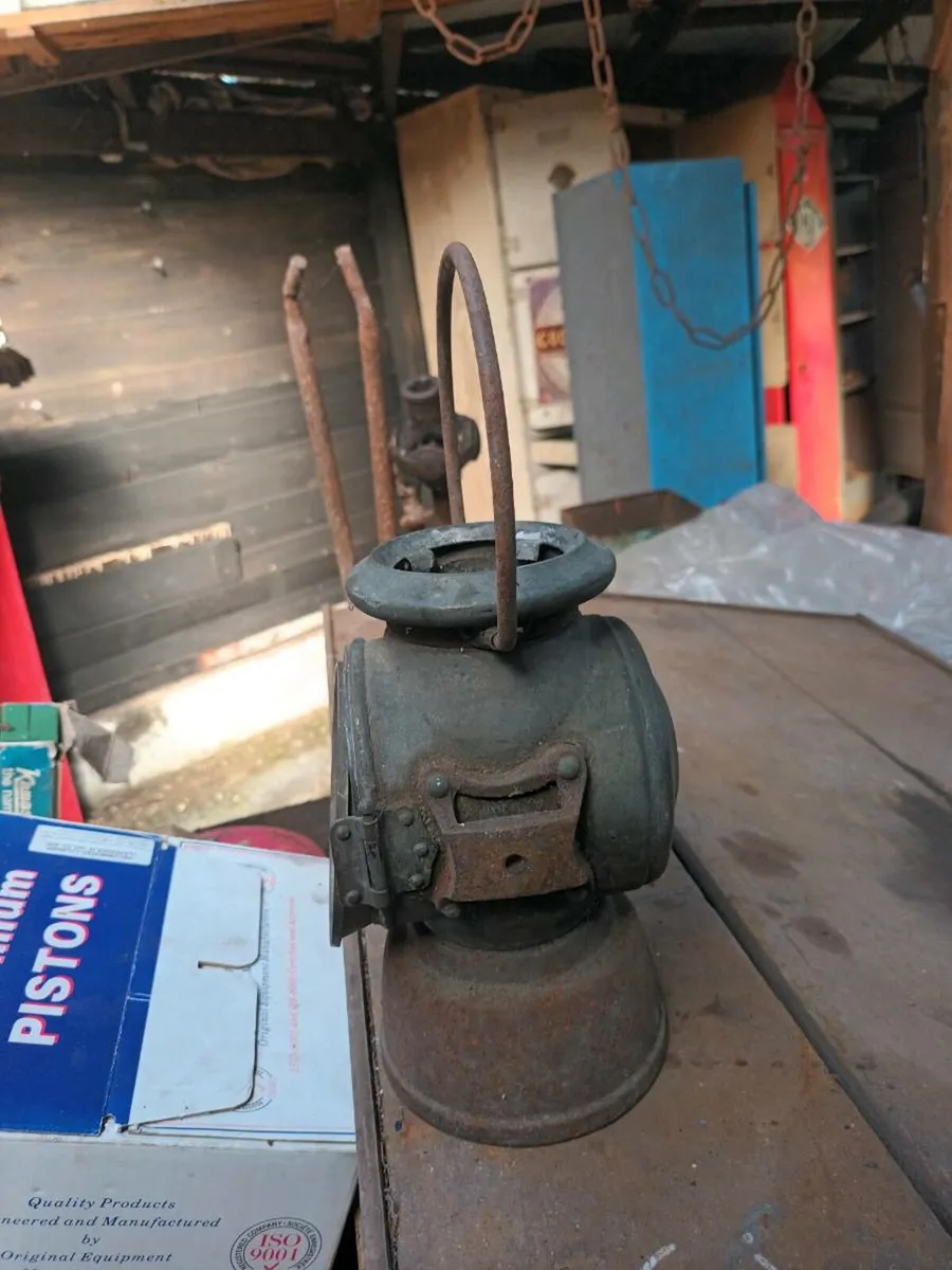 Veteran Car Lamp - Image 2