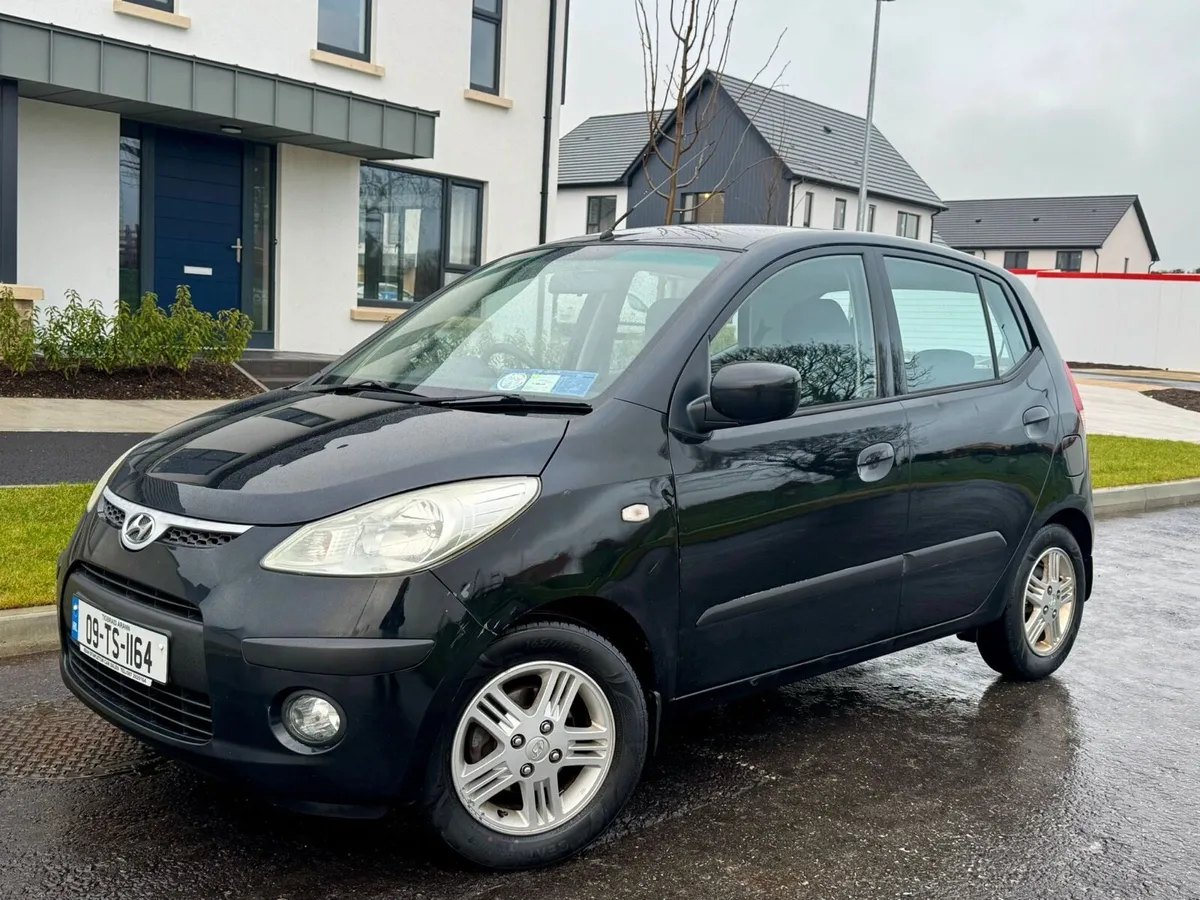 Hyundai i10 NCT & TAX - 1.2 petrol - - Image 2