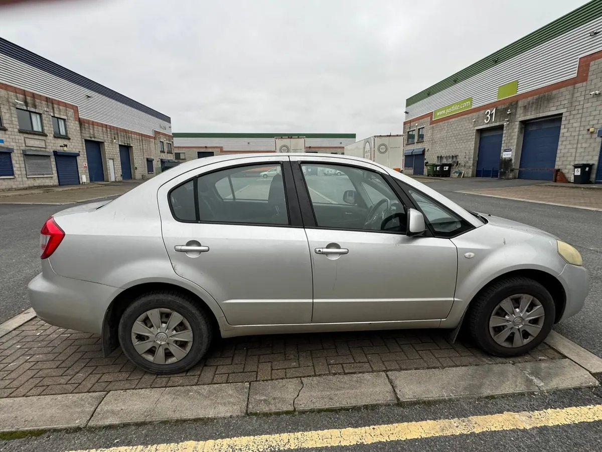 Suzuki SX4 2008 - Image 2