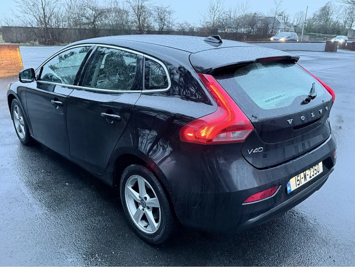 2015 Volvo V40 Automatic - Image 4