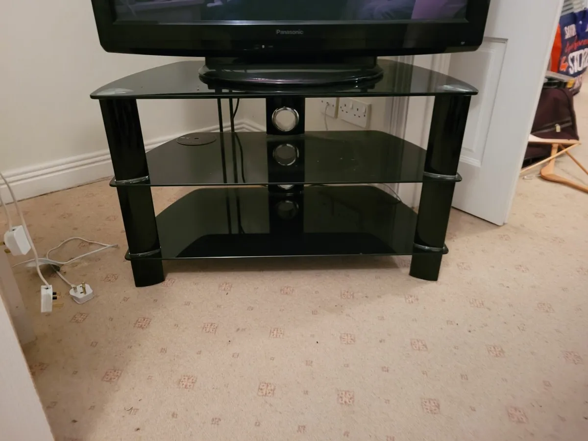 Pansonic tv and stand - Image 2