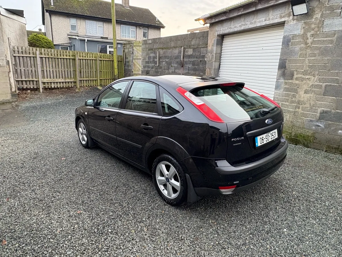 06 Ford focus automatic (tax and nct) - Image 3
