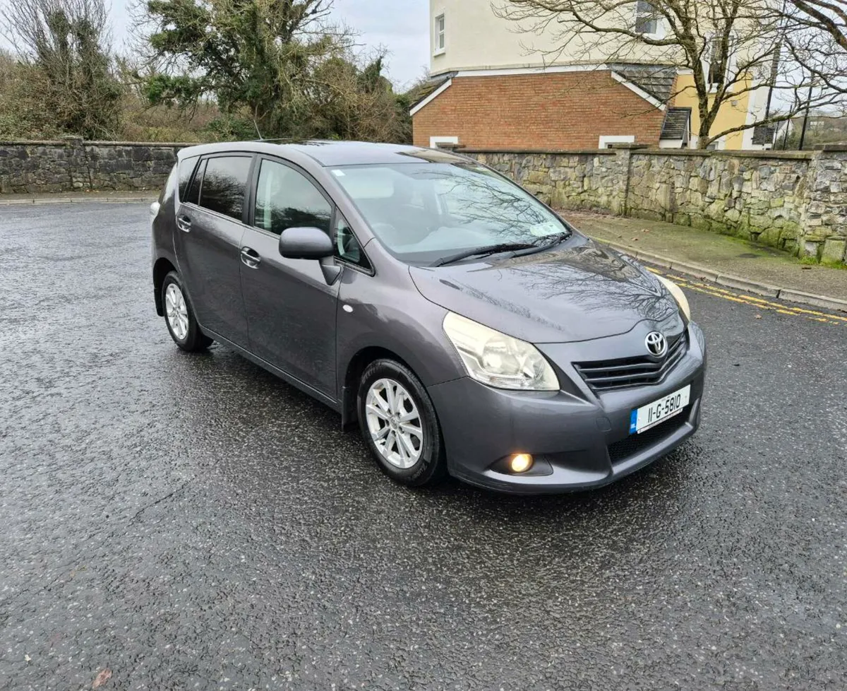 2011 TOYOTA VERSO - Image 1