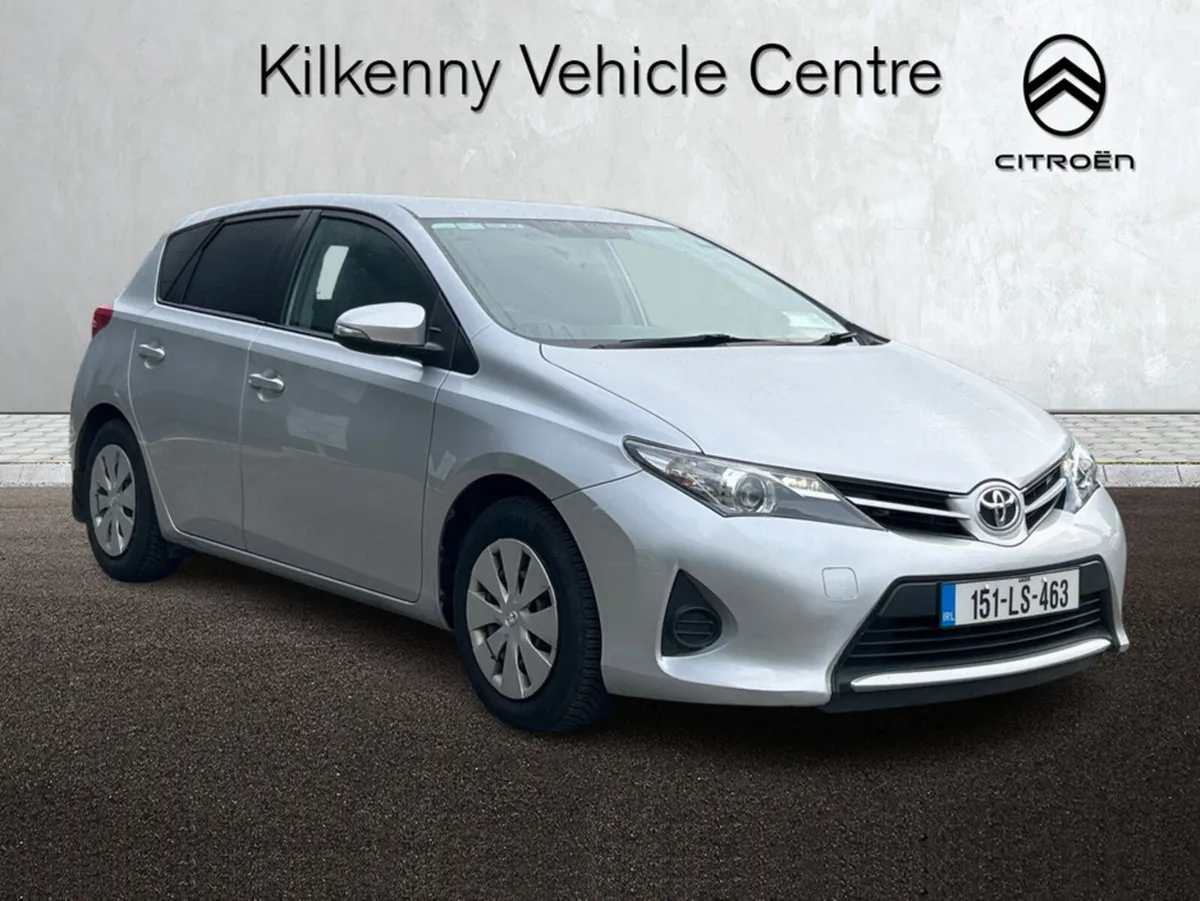 Toyota Auris 1.4 D-4D TERRA VAN 4DR - Image 1