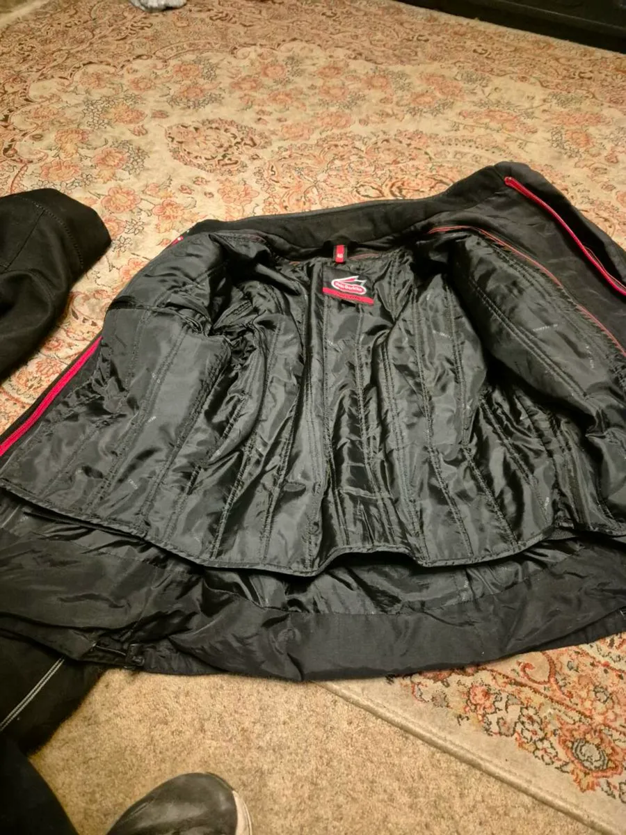 Motorbike jacket and trousers - Image 3