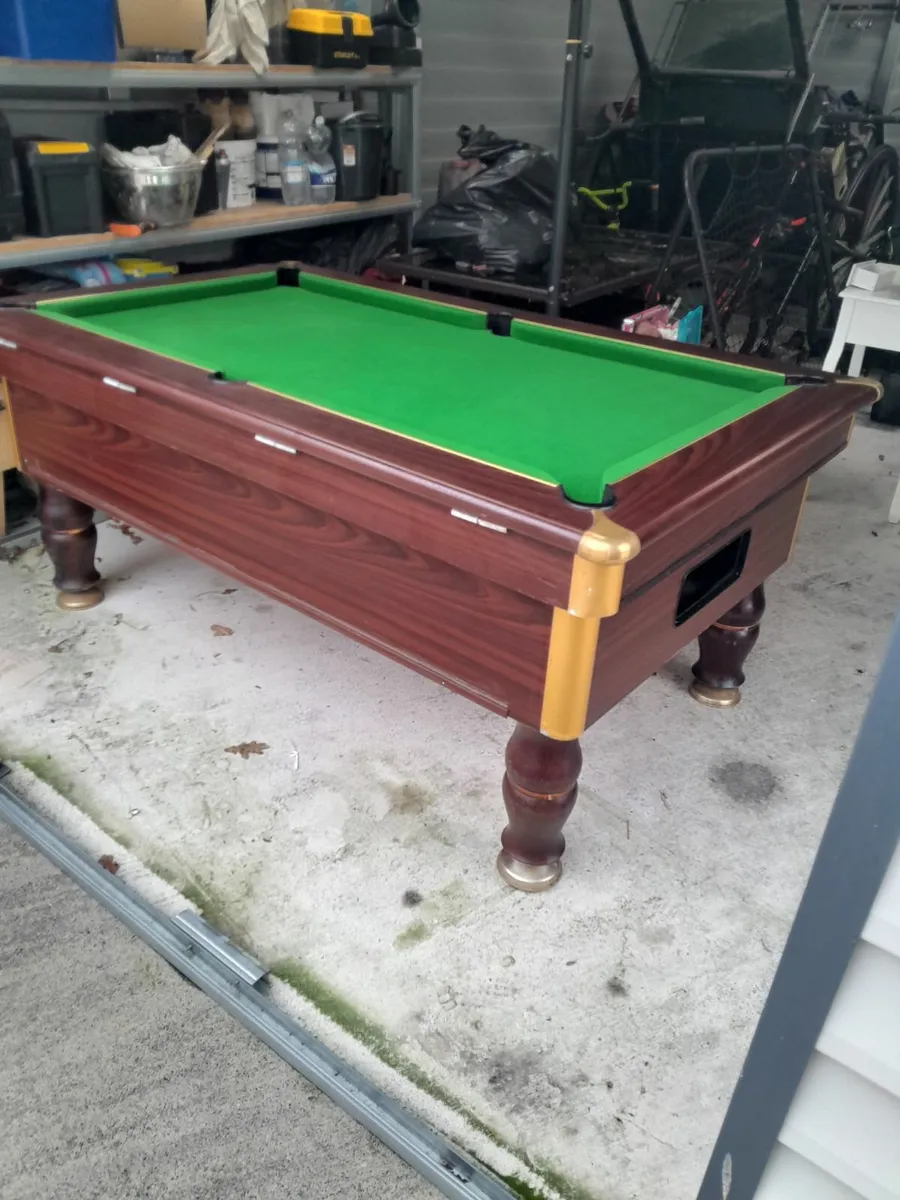 Pool table - Image 2