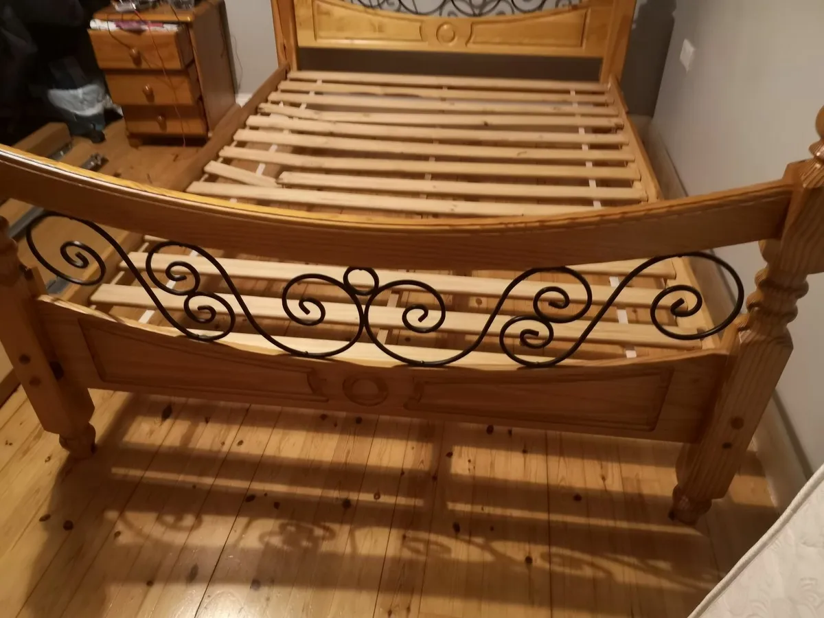 King size bed frame - Image 3