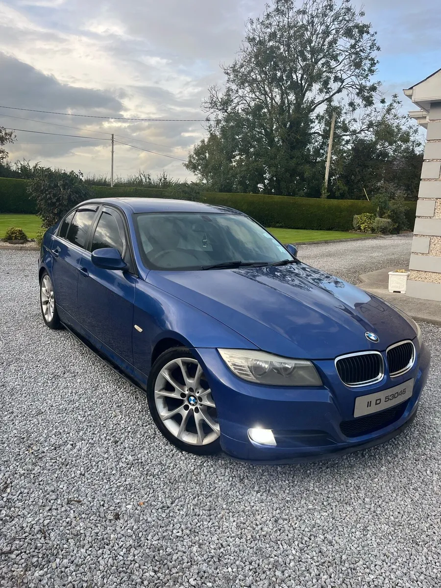 2011 320d BMW - Image 2