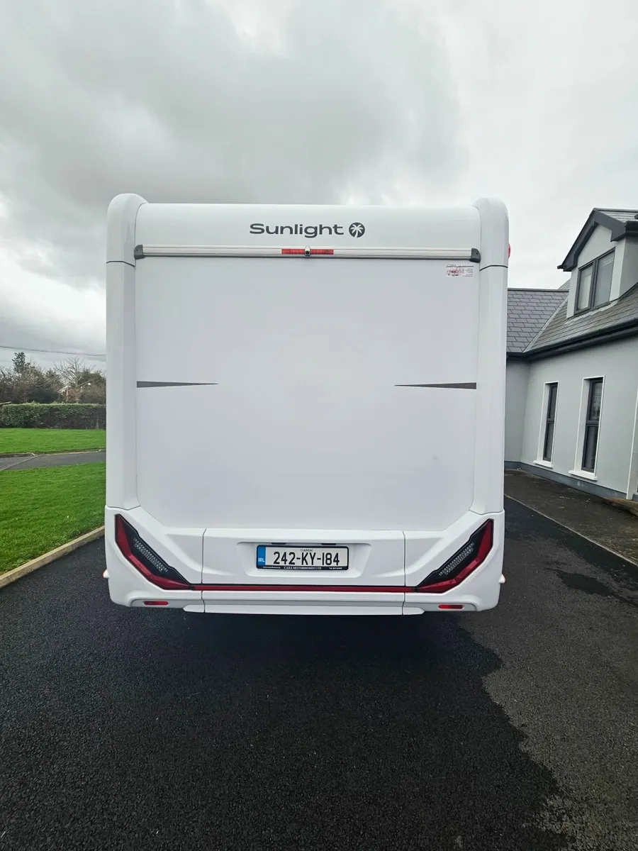 2024 Sunlight T68  4 Berth - Camper Van (2044km) - Image 2