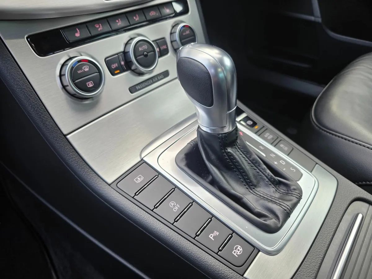 Volkswagen Passat B7 - Image 2