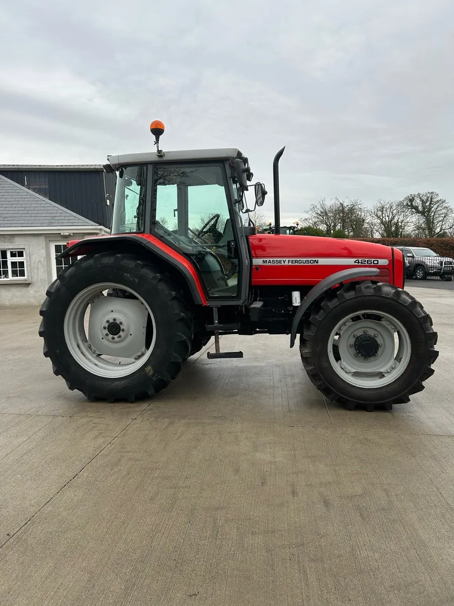 Massey Ferguson 4260 - Image 1