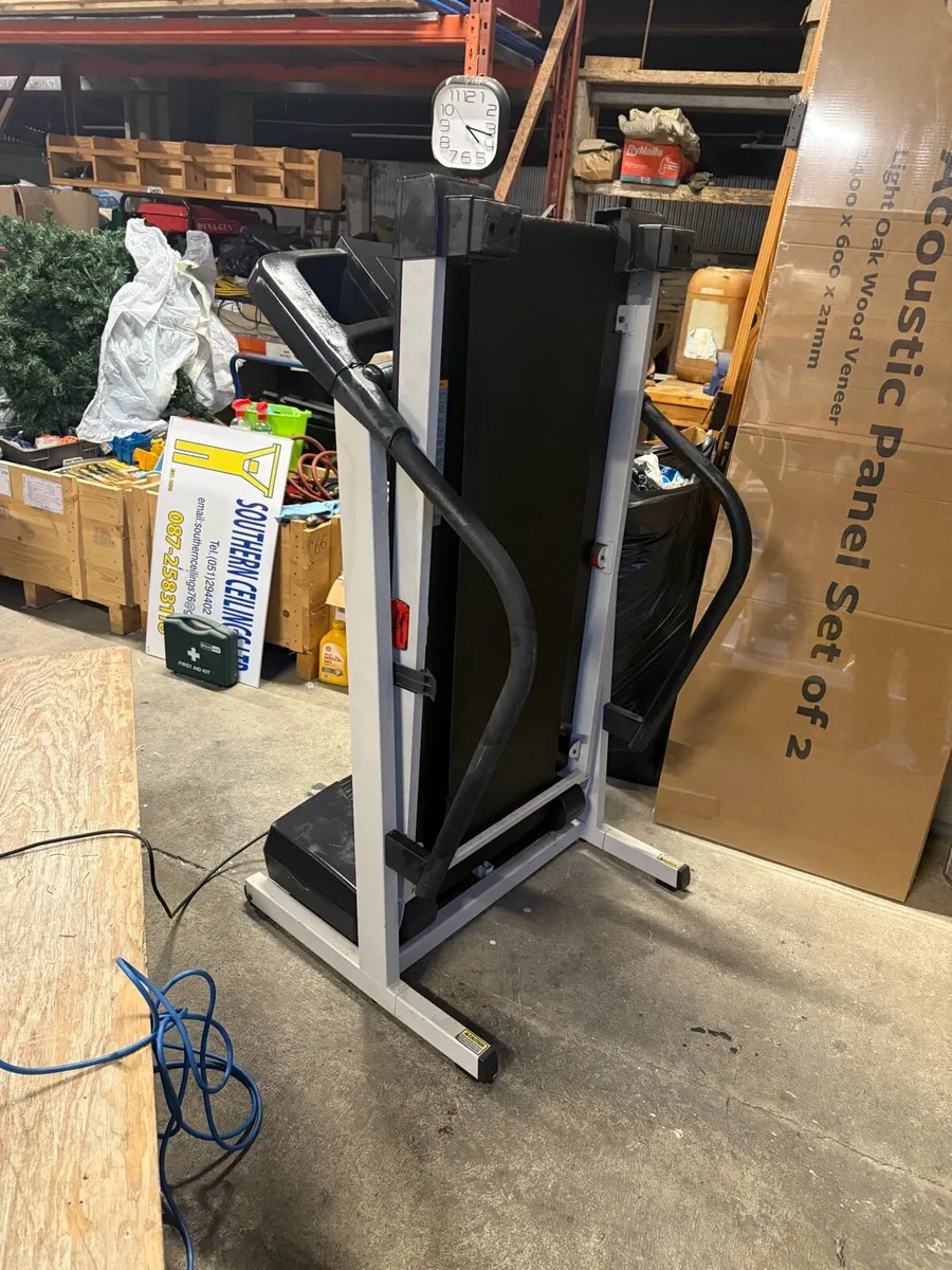Treadmill - Image 1