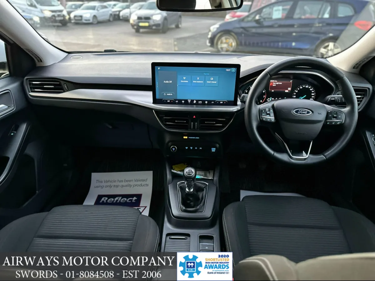 Ford Focus TITANIUM 1.0T 5DR MANUAL - Image 4